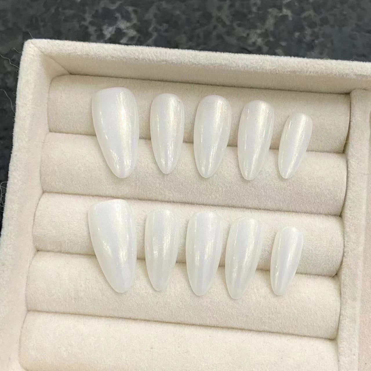 3114